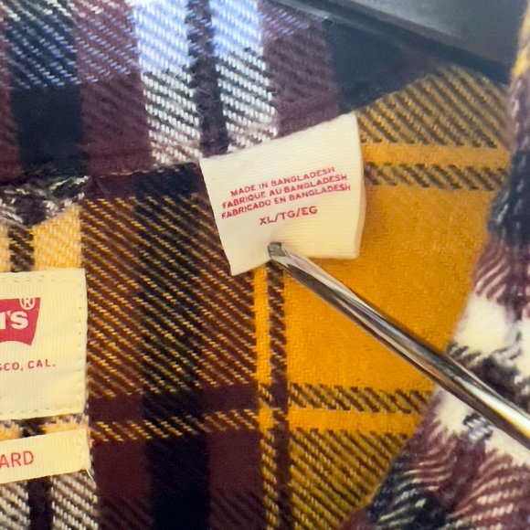 Levi's Jackson Worker Shirt in Andrusia Golden Yellow (XL) - Picture 9 of 9